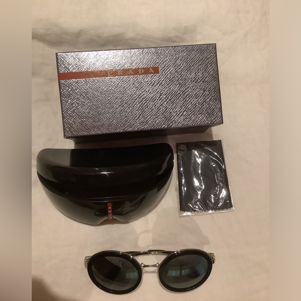 PRADA 50T Sunglass Made in Italy 1AB-6N2 54eye size